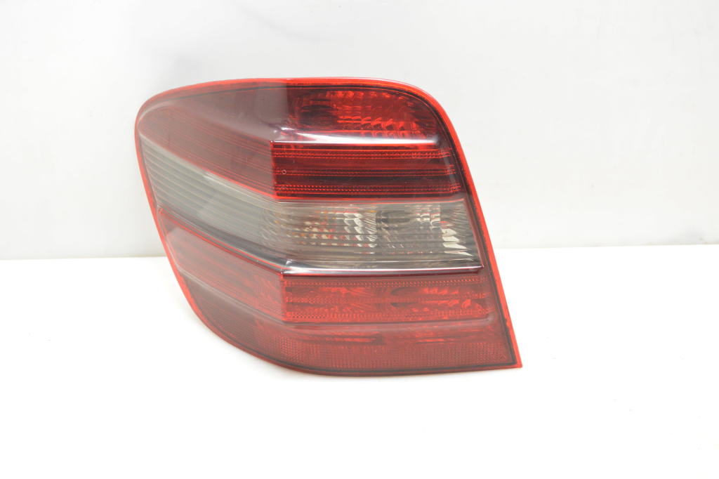 Mercedes Benz ML-Class 164 (2005–2011) Eckleuchte hinten A1648202164 Mercedes Benz ML-Class 164 (2005–2011) Eckleuchte hinten A1648202164