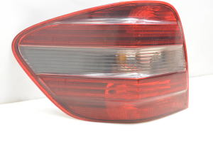 Mercedes Benz ML-Class 164 (2005–2011) Eckleuchte hinten A1648202164 - 3