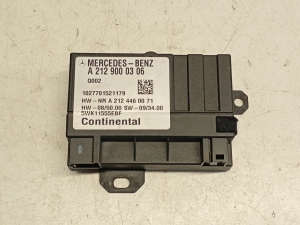 Mercedes Benz C-Class 204 (2007–2014) Fuel pump control module A2129000306 - 2
