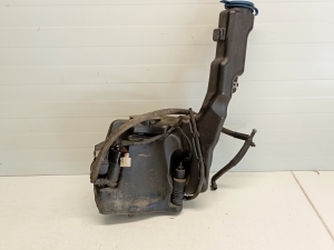 Mercedes Benz C-Class 204 (2007–2014) Front washer fluid reservoir A2048601960 - 3