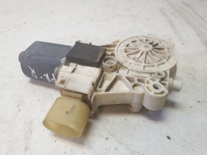 Ford Mondeo IV (2007–2015) Front door window regulator motor 6M2114553B - 2