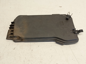 Mercedes Benz C-Class 204 (2007–2014) Muu osa kapoti all A2045400182 - 3