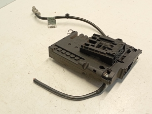 Mercedes Benz C-Class 204 (2007–2014) Kaitsmekarbi korpus kapoti all A2075400340 - 3