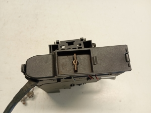 Mercedes Benz C-Class 204 (2007–2014) Kaitsmekarbi korpus kapoti all A2075400340 - 5