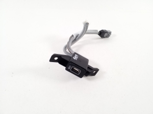   USB port  - 96120KL000 