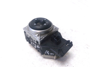 Hyundai i30 (2011–2017) Mirror control switch 39Y4811110 - 3