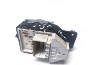 Hyundai i30 (2011–2017) Mirror control switch 39Y4811110 - 4