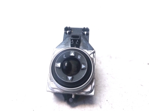 Mirror control switch - 39Y4811110