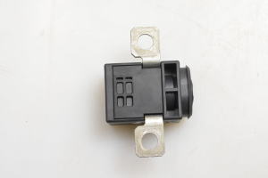 AUDI A6 C6 (2004–2011) Aku kaitse 4F0915519 - 4