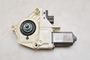 AUDI A6 C6 (2004–2011) Esiukse aknatõstuki mootor 4F0959802B - 5