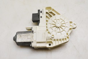 Hinterer Seitentür-Fensterhebermotor - 4F0959802A