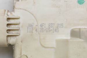AUDI A6 C6 (2004–2011) Front door lock 4F1837015 - 5