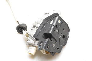AUDI A6 C6 (2004–2011) Esiukse lukk 4F1837016 - 3