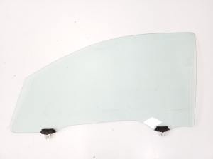 Fenster Scheibe Tür vorne - 5706A875
