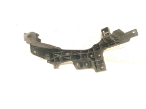 Hyundai i30 (2011–2017) Esitule kinnitus 64156A6000 - 3