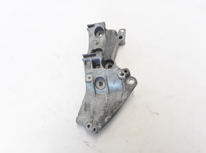 Alternator bracket - 8200669494