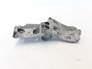 RENAULT Fluence (2009–2017) Lichtmaschinenhalter 8200669494 - 3