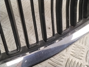 VOLVO S60 III (2018–2026) Front grille 32132213 - 2