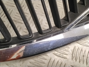 VOLVO S60 III (2018–2026) Front grille 32132213 - 3