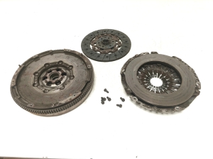   Kupplung und ihre Teile  - 03L105266CC 