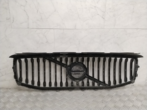 VOLVO XC60 (2017–2026) Kühlergrill 31425535 - 4