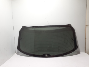 Rear window - 83F845501G