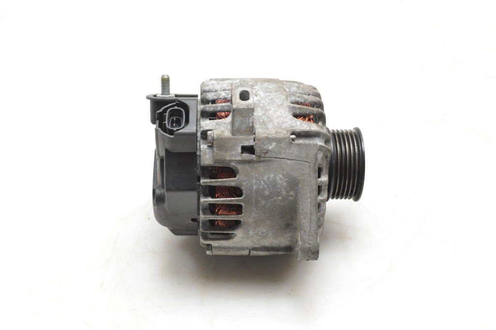 Kia Sportage (2010–2016) Alternator 373002B600 Kia Sportage (2010–2016) Alternator 373002B600