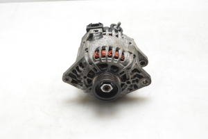 Kia Sportage (2010–2016) Alternator 373002B600 - 9