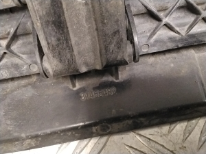 VOLVO V60 (2018–2026) Luftleitblech für den Ladeluftkühler 31455482 - 4