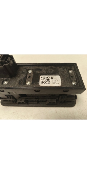 Land Rover Evoque (2011–2018) Trunk opening switch BJ3211654AB - 2