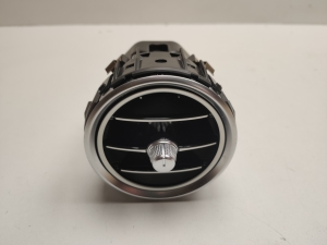 Mercedes Benz C-Class 205 (2014–2021) Interior ventilation grilles A2058300301 - 3