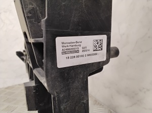 Mercedes Benz B-Class 246 (2011–2017) Radiator support and its parts A2466200215 - 4