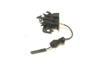 Land Rover Discovery Sport (2014–2026) Hood latch - 2