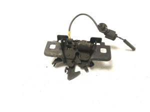 Land Rover Discovery Sport (2014–2026) Hood latch - 3