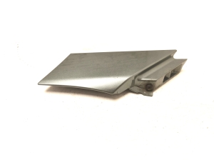 Windshield pillar outer molding
