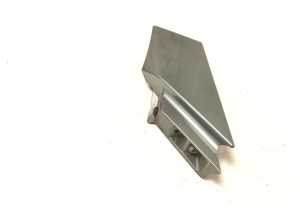 Land Rover Discovery Sport (2014–2026) Windshield pillar outer molding - 3