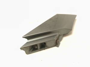 Land Rover Discovery Sport (2014–2026) Windshield pillar outer molding - 5