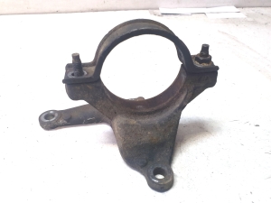 Ford Mondeo IV (2007–2015) Esimese veovõlli kinnitus 8G913K305AD - 5