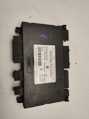 Mercedes Benz CLS-Class 219 (2004–2010) Front seat control unit a2118704926 - 2