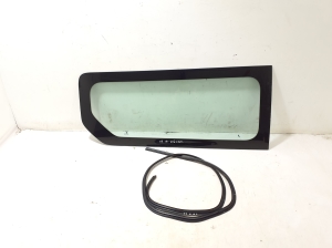 RENAULT Trafic III (2014–2022) Seitenscheibe hinten (Karosserie) 833403784R - 2
