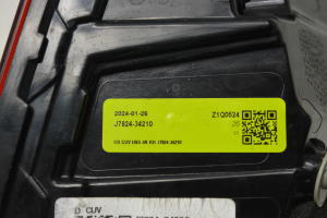 Kia XCEED I (2019–2026) Tail light on trunk lid 92404J7350 - 2