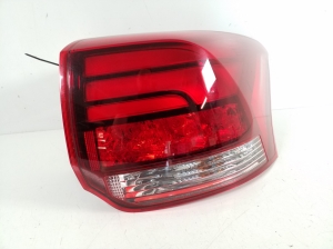 Mitsubishi Outlander (2012–2021) Eckleuchte hinten 8330B174 - 2