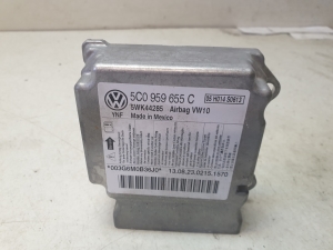 Volkswagen Jetta (2010–2017) Turvapadja moodul 5C0959655C - 2