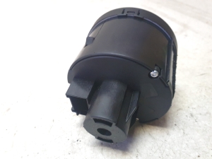 Volkswagen Jetta (2010–2017) Headlight switch 1K0941431BB - 4