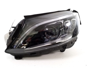 Mercedes Benz C-Class 205 (2014–2021) Esituli A2059061506 - 4