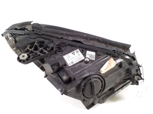 Mercedes Benz C-Class 205 (2014–2021) Esituli A2059061506 - 7