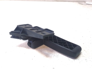 Volkswagen Jetta (2010–2017) Trunk lid interior handle 6R1823633 - 5