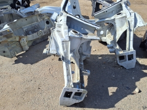   Front outrigger  - 64600-GI000 