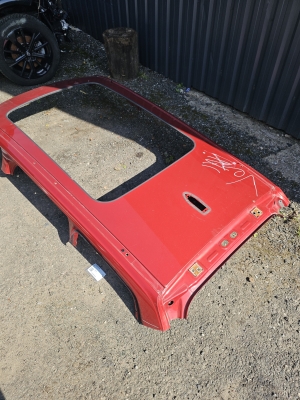 VOLVO V60 (2018–2026) Katus 32131744 - 2
