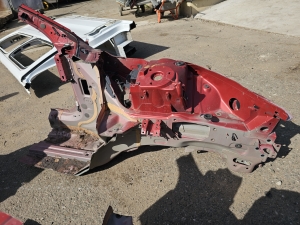 VOLVO V60 (2018–2026) Front outrigger 31353761 - 3